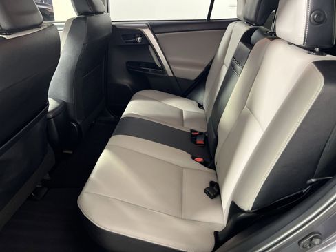 Used 2018 Toyota RAV4 Limited image 25