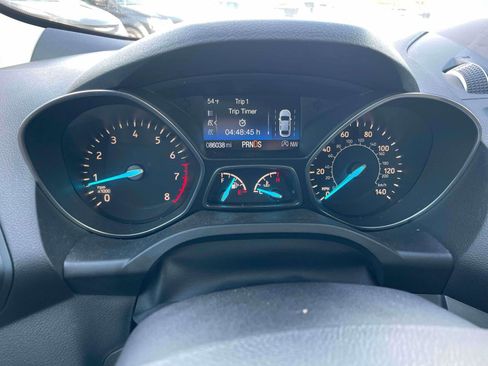 Used 2019 Ford Escape SE image 9