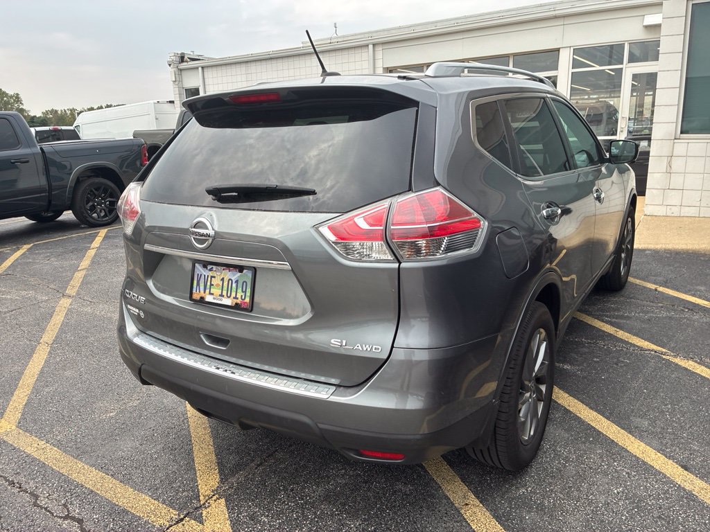 Used 2016 Nissan Rogue SL w/ SL Premium Package AWD/4WD image 4