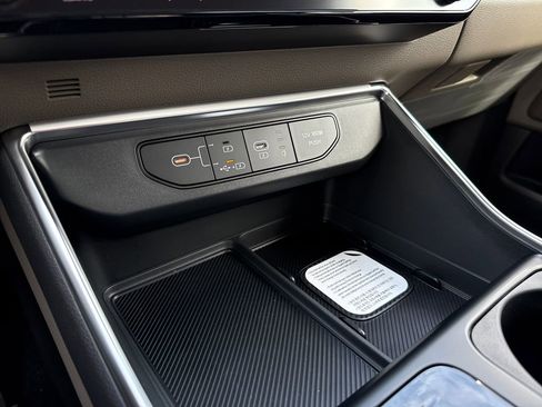 New 2026 Kia Carnival EX FWD image 31
