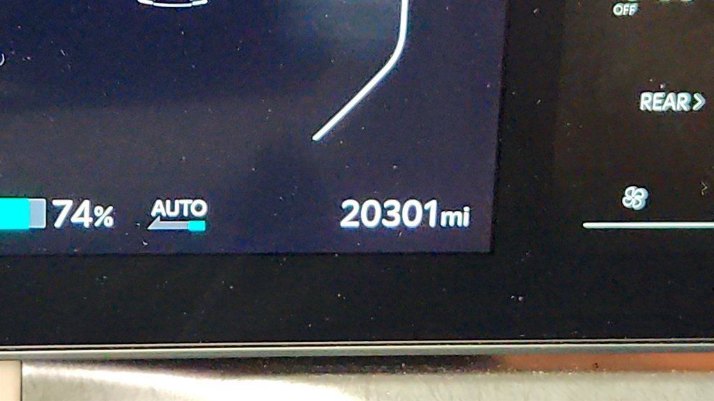 Used 2024 Kia EV9 Land AWD/4WD image 15