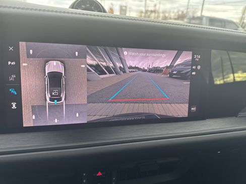 Used 2024 Porsche Cayenne Turbo GT image 22