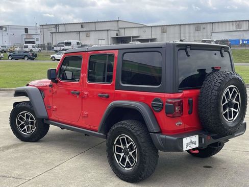 Used 2024 Jeep Wrangler Unlimited Rubicon w/ Safety Group image 5