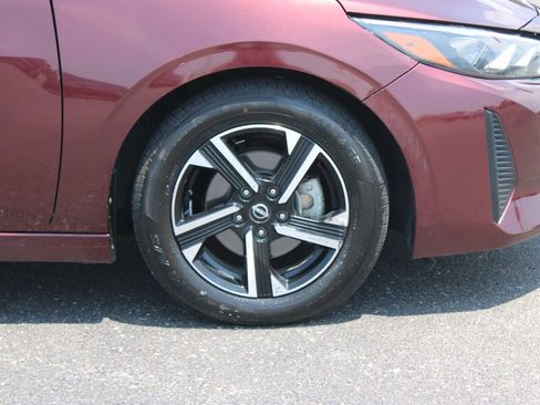 Used 2024 Nissan Sentra SV FWD image 12