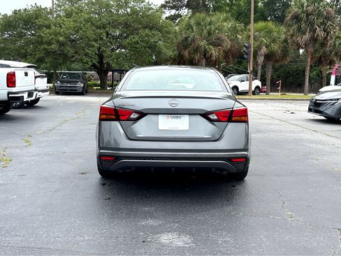 Used 2023 Nissan Altima 2.5 S FWD image 23