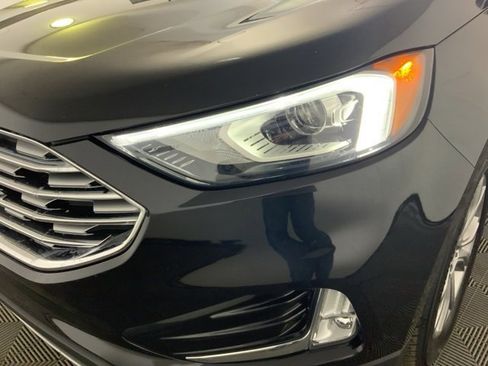 Used 2019 Ford Edge Titanium image 29