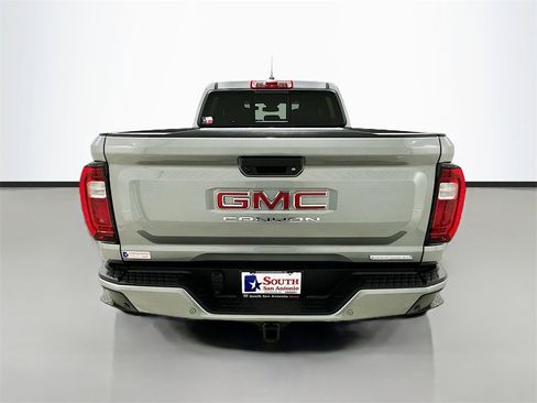 New 2026 GMC Canyon Elevation w/ Convenience Package image 6