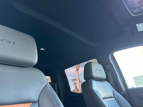 Certified 2024 GMC Sierra 1500 AT4 w/ Technology Package AWD/4WD image 17