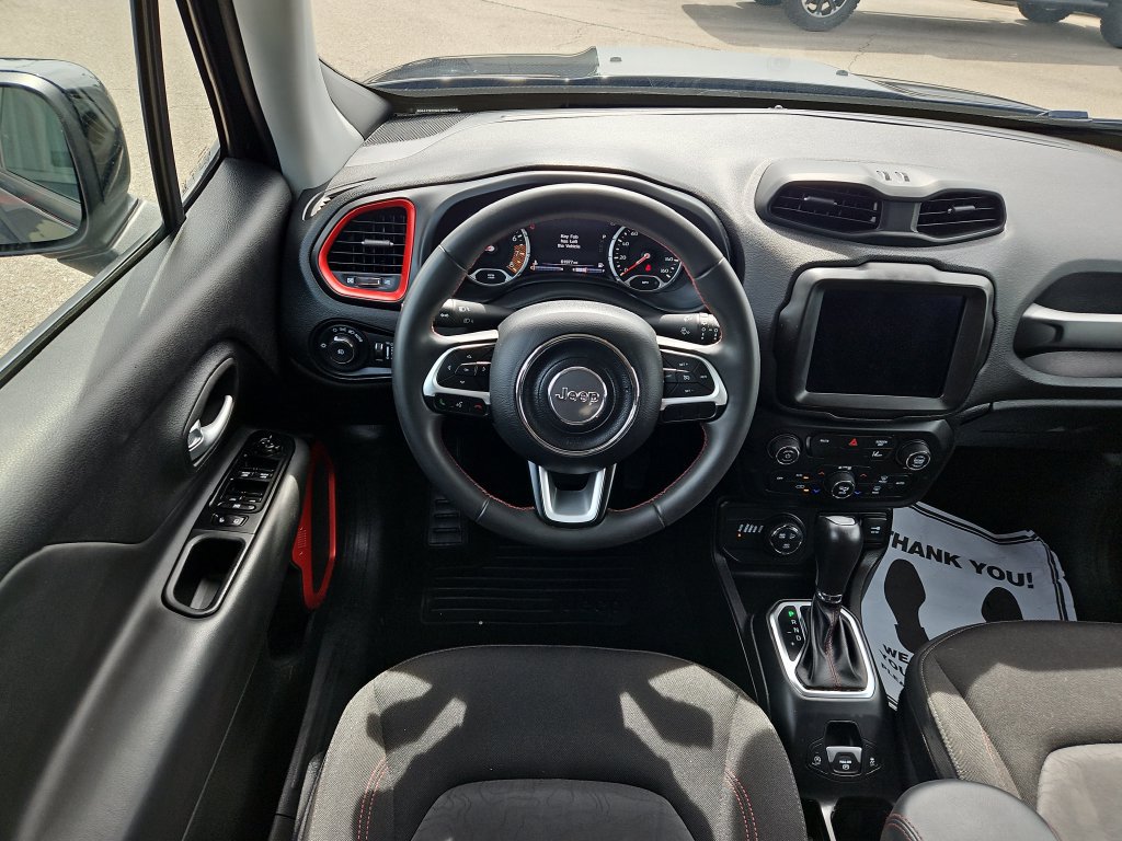 Used 2023 Jeep Renegade Trailhawk AWD/4WD image 10