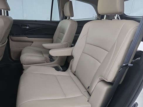 Used 2019 Honda Pilot Elite image 15