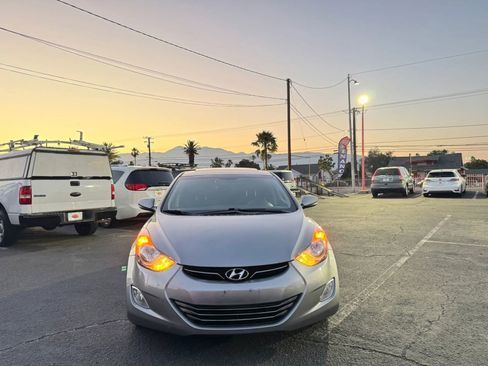 Used 2013 Hyundai Elantra Limited w/ Technology Pkg FWD image 13