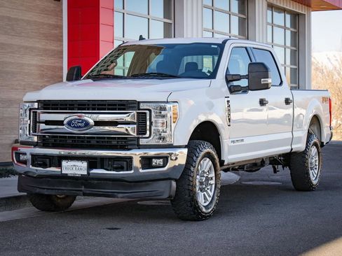 Used 2019 Ford F250 XLT w/ XLT Value Package AWD/4WD image 8