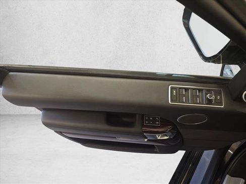 Used 2015 Land Rover Range Rover Supercharged AWD/4WD image 29