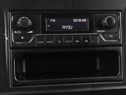 Used 2025 Mercedes-Benz Sprinter 2500 image 32