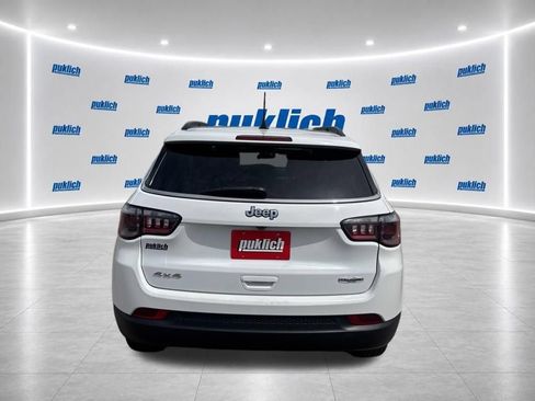 Used 2024 Jeep Compass Latitude AWD/4WD image 6