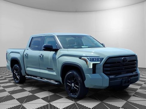Used 2024 Toyota Tundra Limited AWD/4WD image 1
