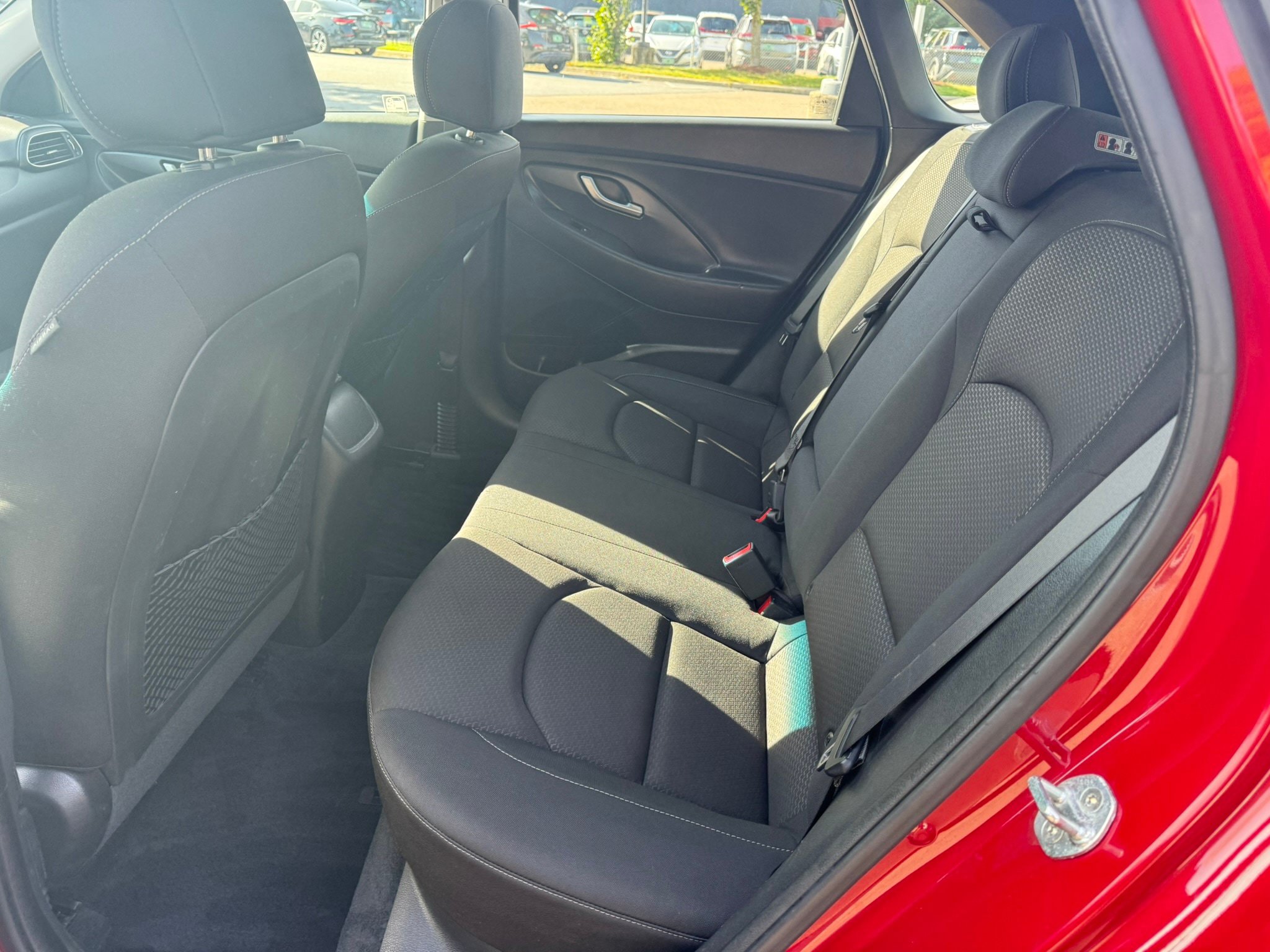 Used 2018 Hyundai Elantra GT FWD image 10