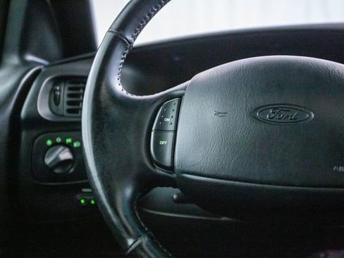 Used 2002 Ford F150 Harley-Davidson image 48