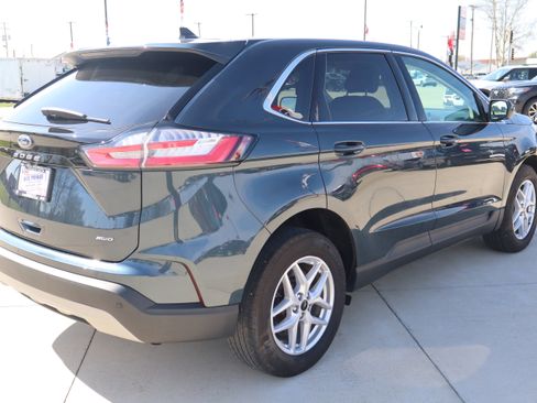 Used 2024 Ford Edge SEL w/ Convenience Package AWD/4WD image 6