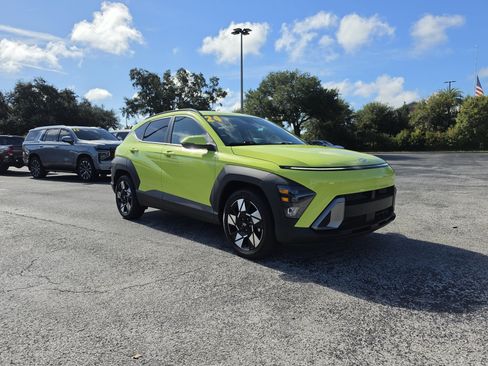 Used 2024 Hyundai Kona SEL FWD image 1