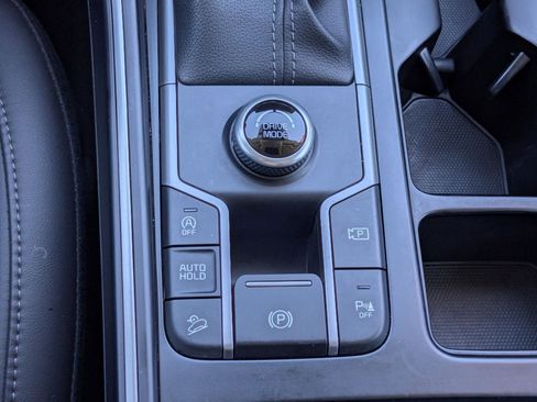Used 2022 Kia Sorento EX w/ Panoramic Sunroof Package FWD image 23