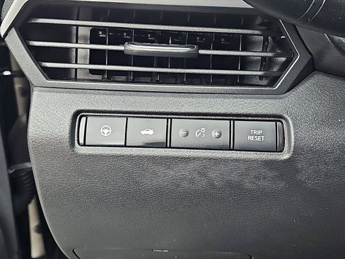 Certified 2022 Nissan Altima 2.5 SV w/ SV Premium Package image 25