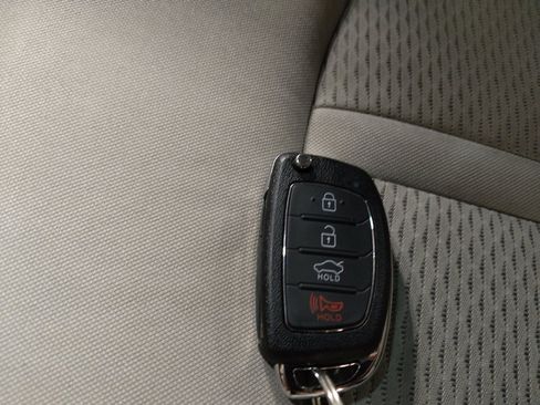 Used 2016 Hyundai Sonata SE FWD image 32