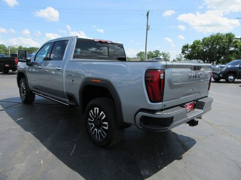 Certified 2026 GMC Sierra 3500 Denali Ultimate AWD/4WD image 10