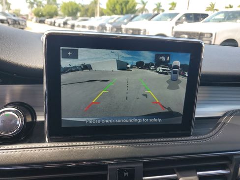 Used 2021 Lincoln Corsair FWD w/ Equipment Group 101A image 10