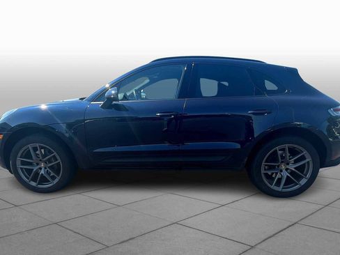 Used 2023 Porsche Macan T image 32