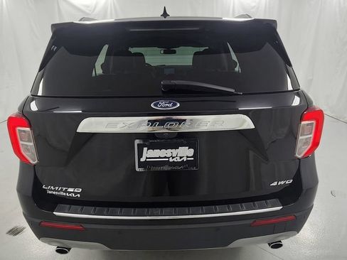 Used 2022 Ford Explorer Limited w/ Equipment Group 301A AWD/4WD image 4