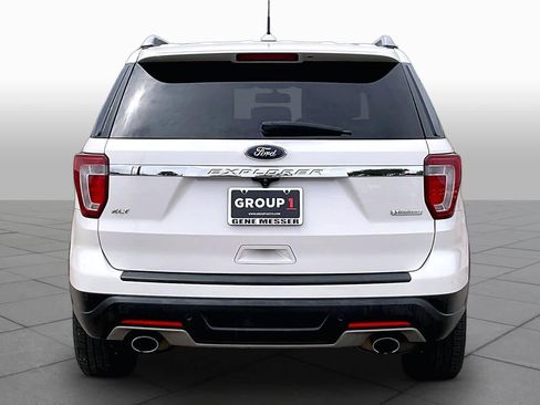 Used 2019 Ford Explorer XLT w/ Equipment Group 202A FWD image 5