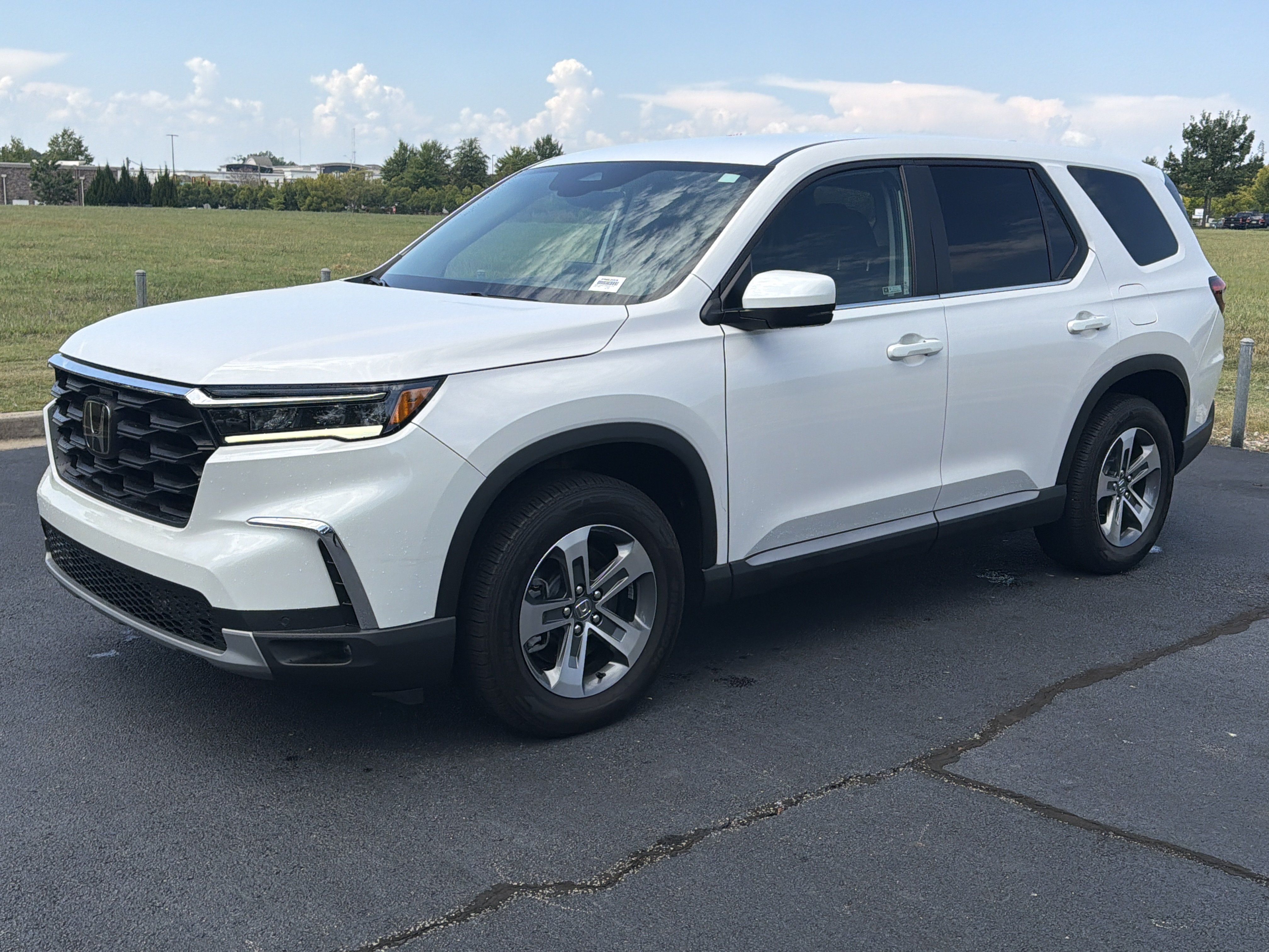 Used 2025 Honda Pilot EX-L image 5