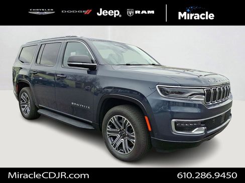 Certified 2025 Jeep Wagoneer 4WD image 1