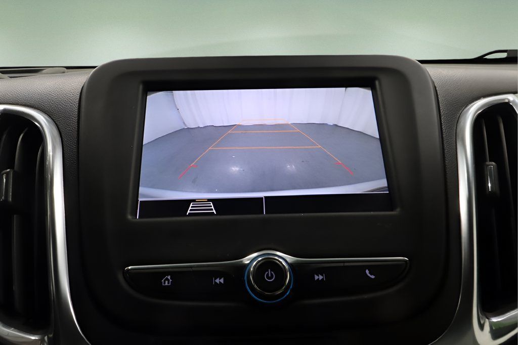 Used 2022 Chevrolet Equinox LS AWD/4WD image 21