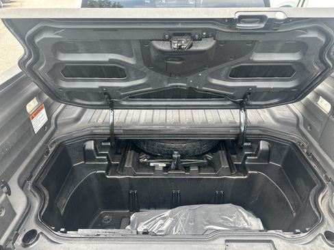Used 2017 Honda Ridgeline RTL-E image 12