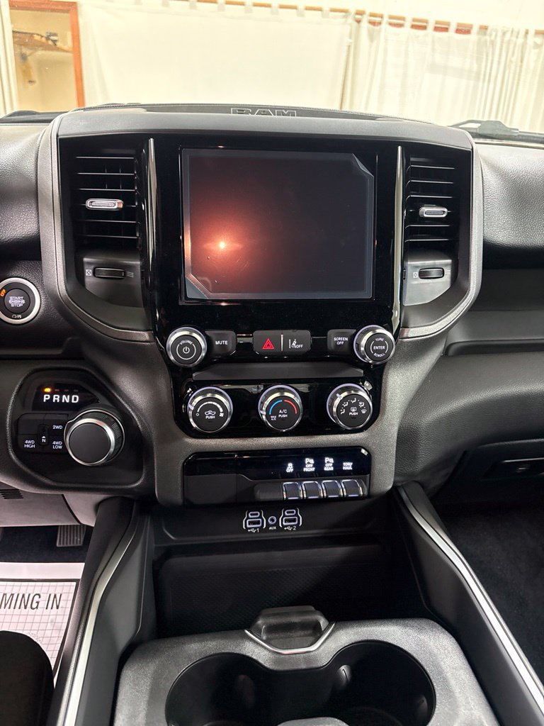 New 2027 RAM 1500 Express AWD/4WD image 13