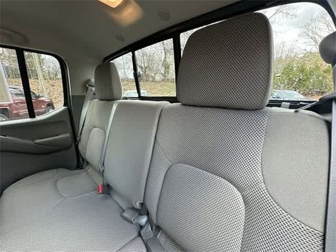 Used 2017 Nissan Frontier SV w/ SV Value Truck Package image 14