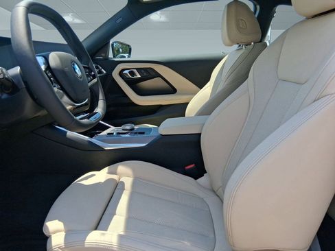 Used 2025 BMW 230i 230i w/ Convenience Package image 5