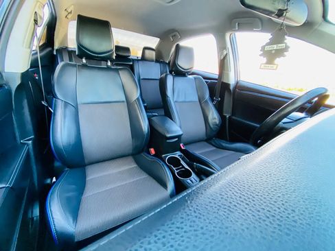 Used 2017 Toyota Corolla SE w/ Carpet Mat Package (TMS) FWD image 21