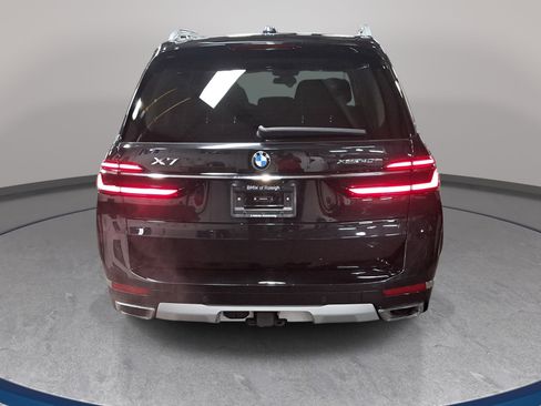 Used 2025 BMW X7 xDrive40i w/ Premium Package AWD/4WD image 6