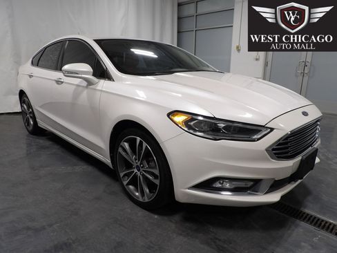 Used 2018 Ford Fusion Titanium image 1