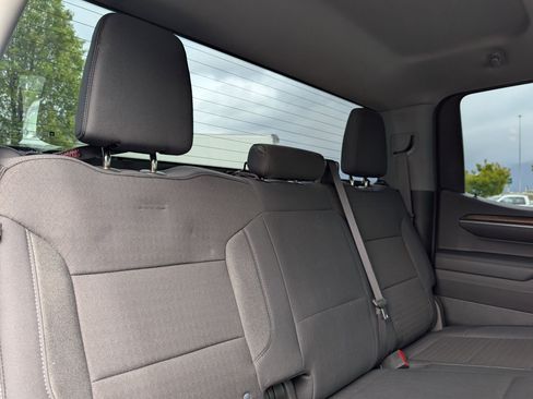 Used 2024 Chevrolet Silverado 1500 LT AWD/4WD image 25