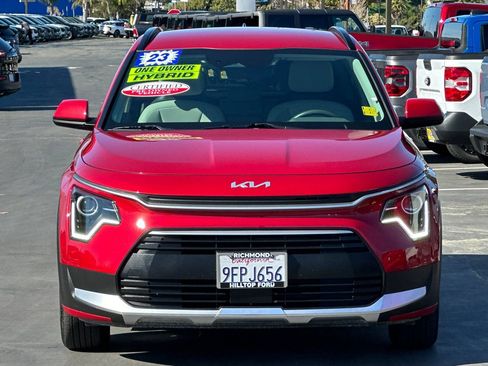 Used 2023 Kia Niro EX image 12