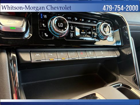 Used 2024 GMC Sierra 1500 AT4 w/ Technology Package AWD/4WD image 32