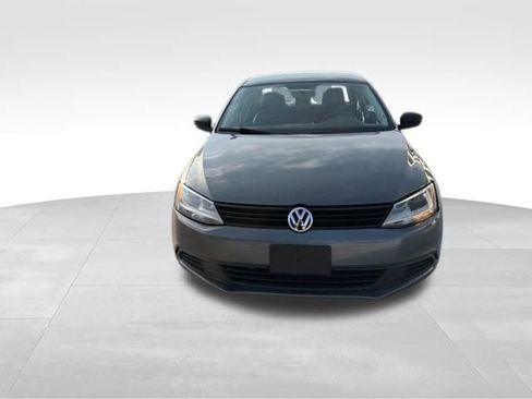 Used 2014 Volkswagen Jetta S image 4