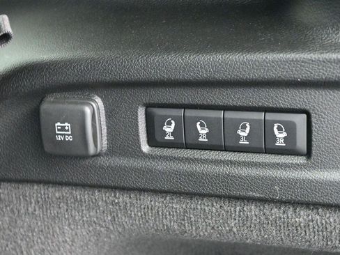 Used 2022 Jeep Grand Cherokee L Overland w/ Advanced Protech Group III AWD/4WD image 10