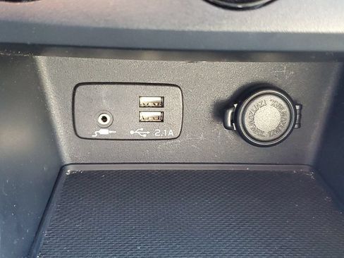 Used 2022 Subaru Forester AWD/4WD image 25