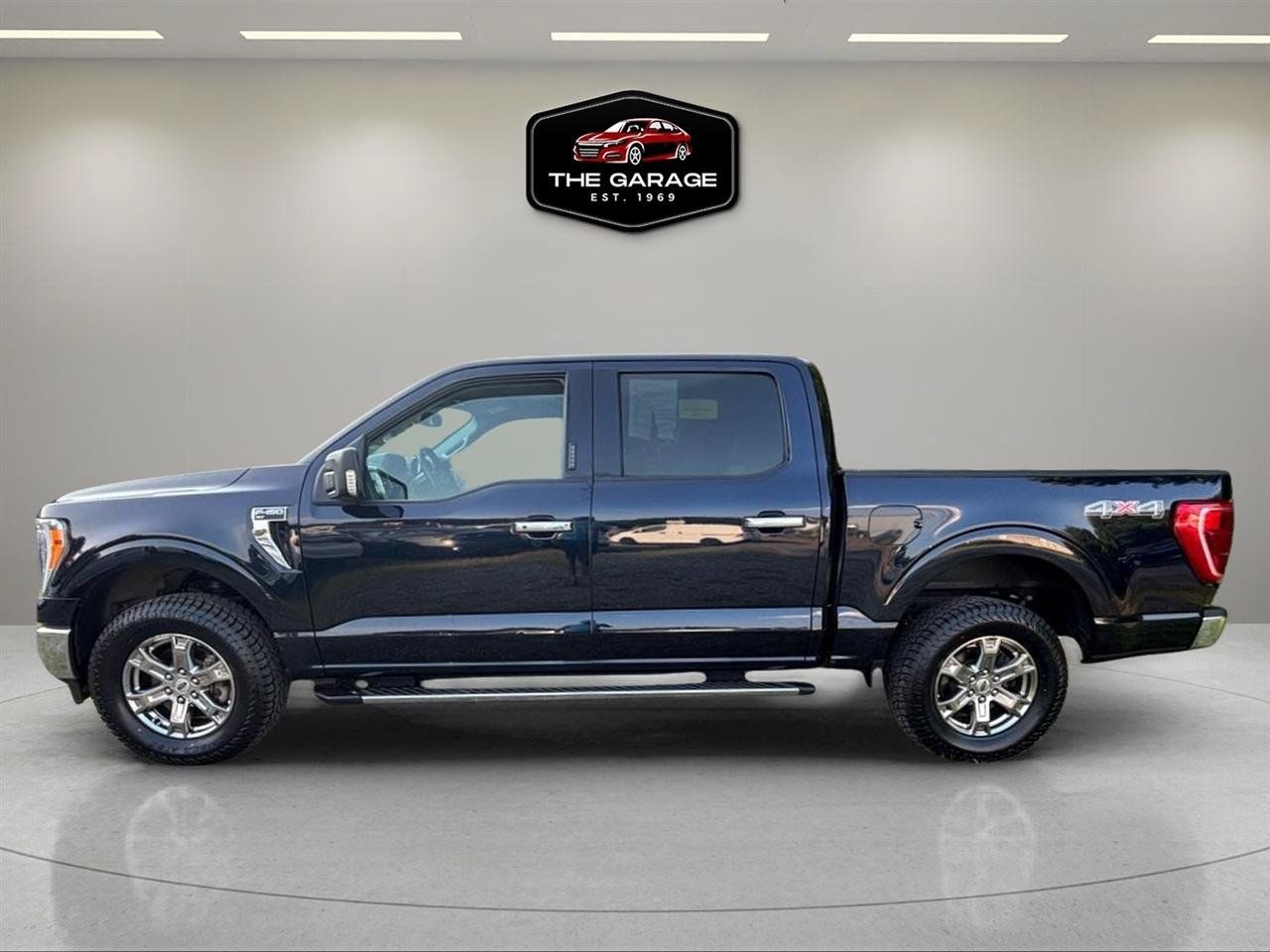 Used 2021 Ford F150 XLT w/ Equipment Group 302A High AWD/4WD image 2