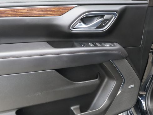 Used 2023 Chevrolet Tahoe High Country w/ Advanced Technology Package AWD/4WD image 19